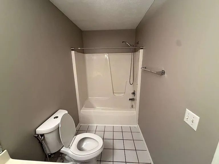 3401 McNiff Dr — Photo 9