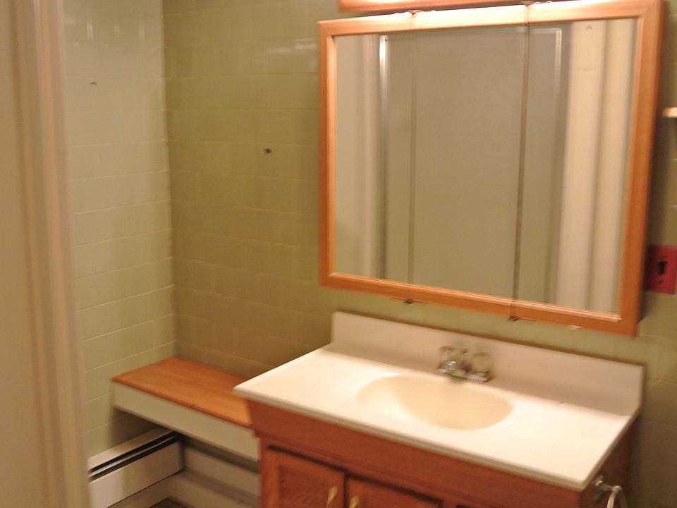 78 Edgewater Dr Blackstone MA Zillow