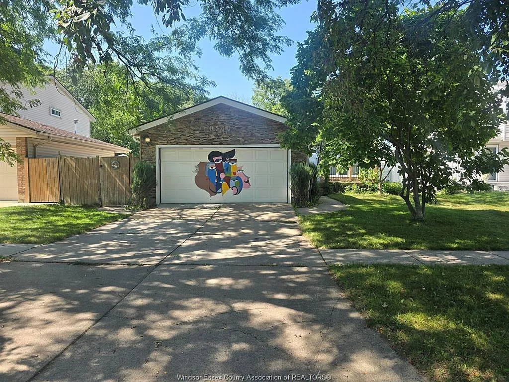 3 bed, 2.5 bath, $2,250 — Photo 1