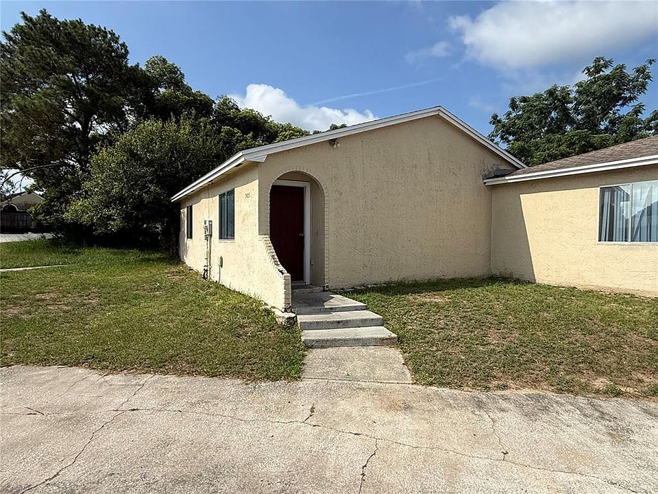 1st image of 7425 VILLAS OAK COURT