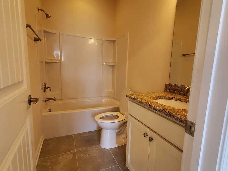 412 Daylin Dr — Photo 8