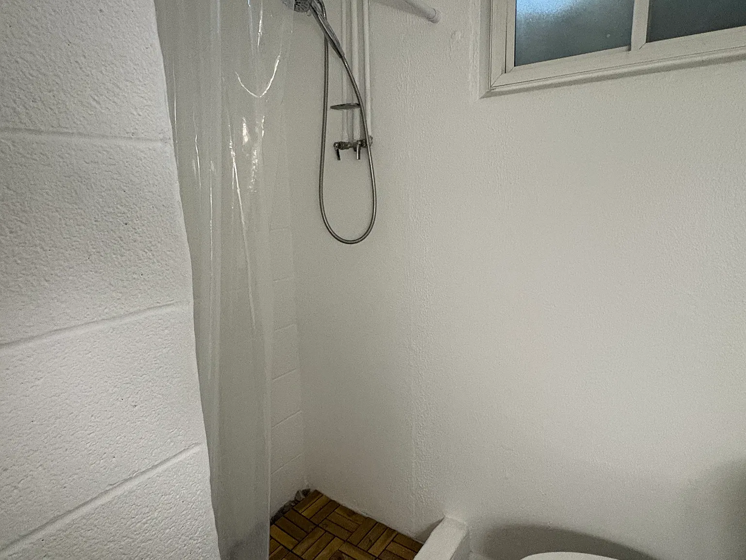 1 bed, 1000 sqft, $1,600 — Photo 4
