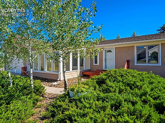 3rd image of 14735 Gleneagle Dr
