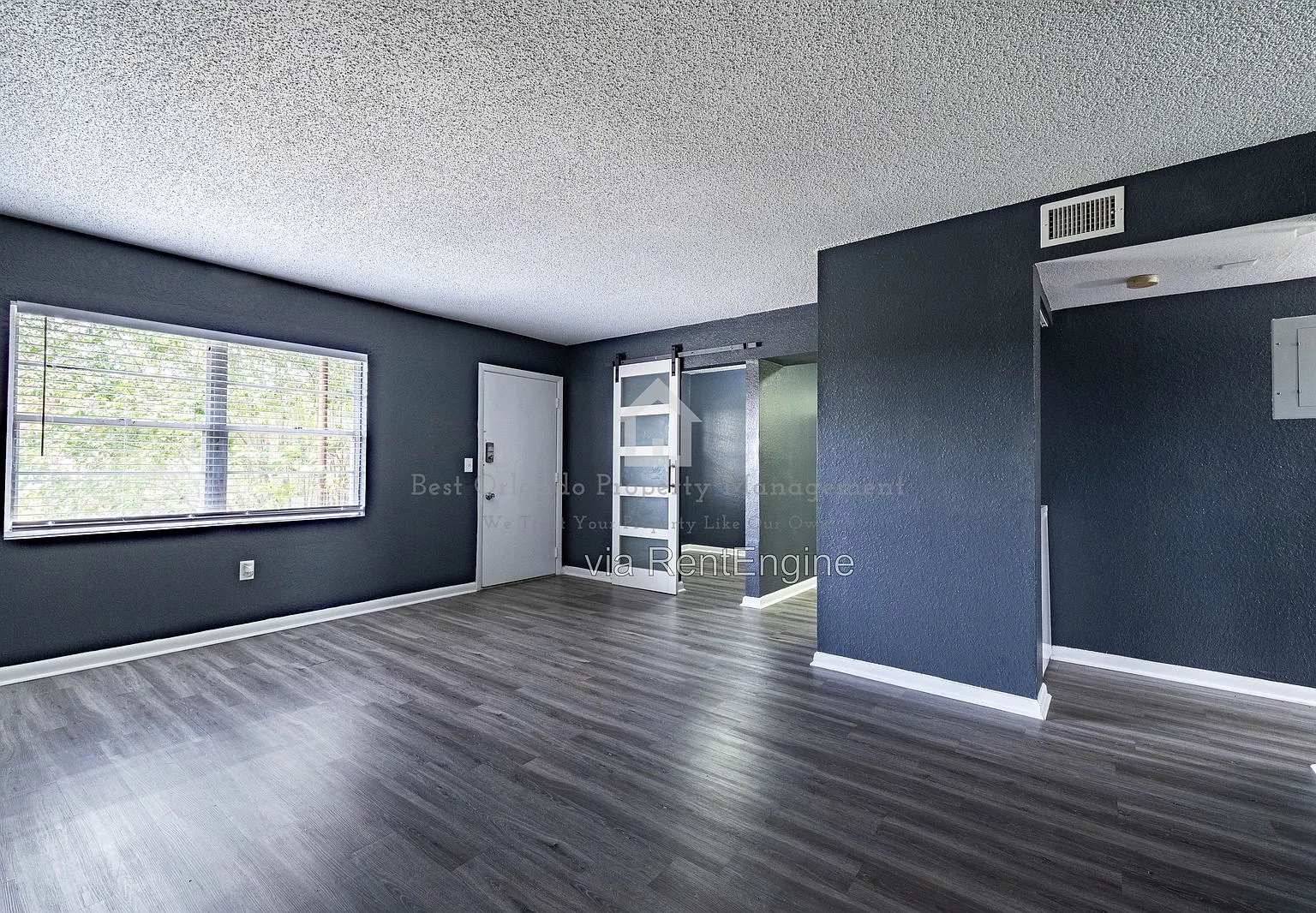 3 bed, 2.0 bath, 700 sqft, $1,400 — Photo 4