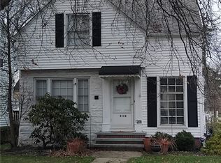 3637 Silsby Rd, University Heights, OH 44118