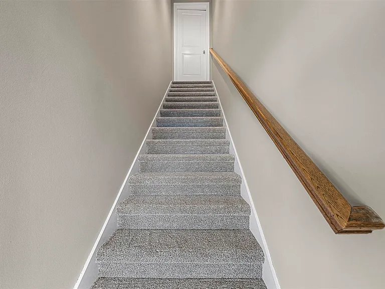 457 Adalynn Cir — Photo 20