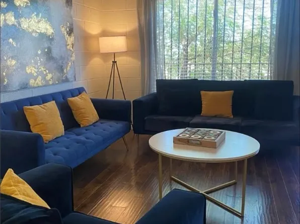 615 S Royal Crest Cir Unit 8, Las Vegas, NV 89169