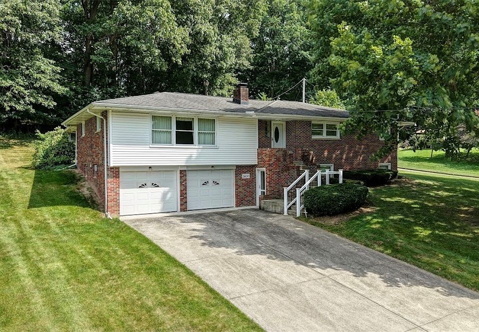 1st image of 2400 Willow Brook Dr NW