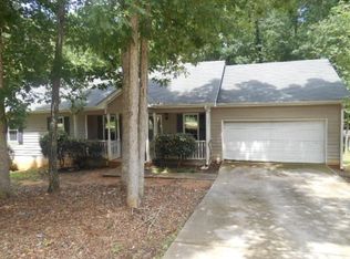 180 Lakefront Dr, Covington, GA 30016