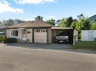 7 Lenox St, Cumberland, RI 02864