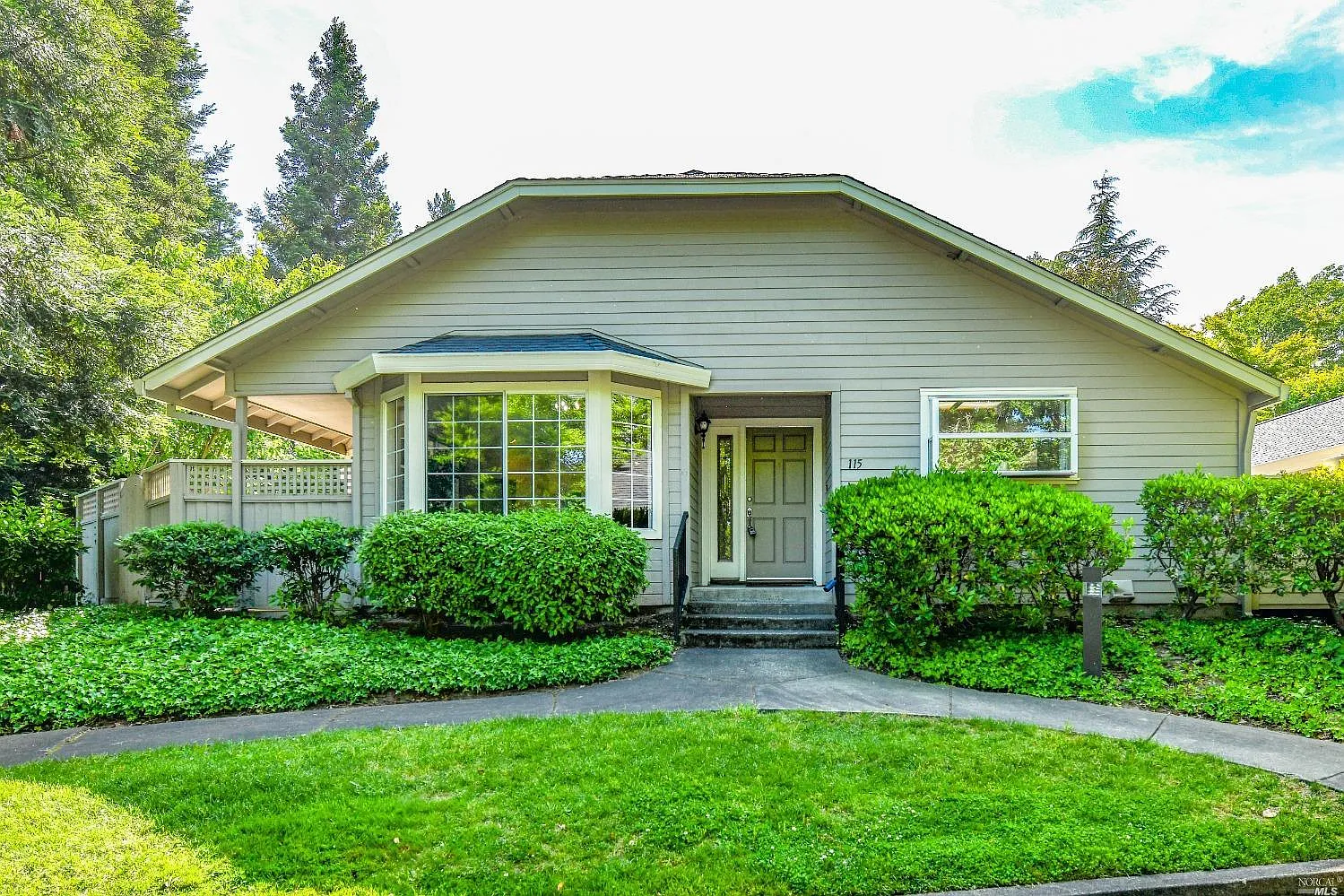 115 VALLEY CLUB Drive photo 1