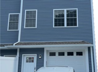 158B Beacon St, Worcester, MA 01610