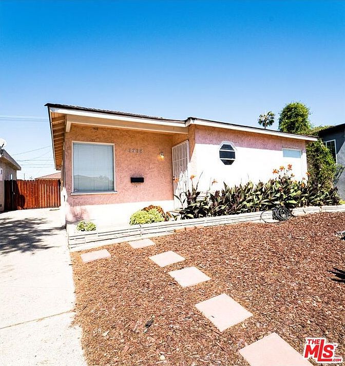 1st image of 3935 W 58th Pl