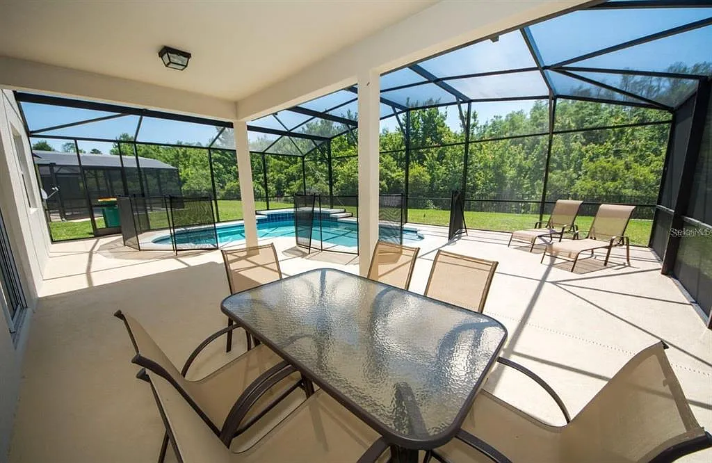 4 bed, 2.5 bath, 2631 sqft, $2,800 — Photo 3