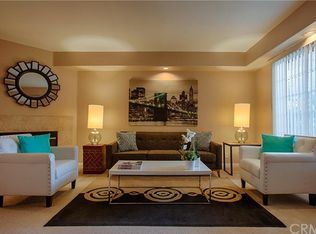 18410 Saticoy St APT 2, Reseda, CA 91335