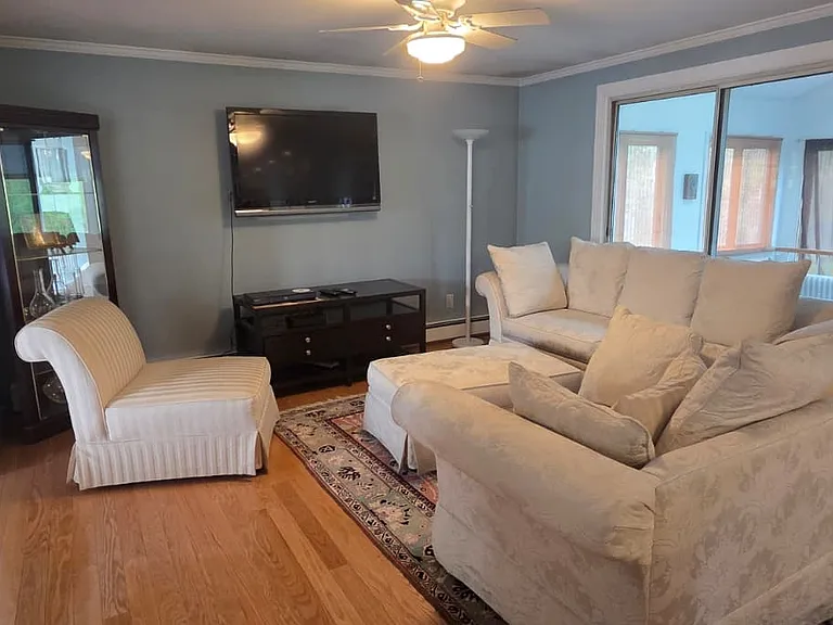 9 Arrowhead Dr #1 — Photo 9