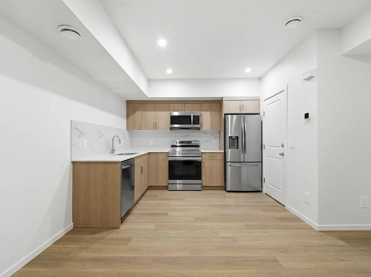 507- B - Black Stone Blvd — Photo 2