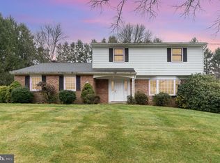 811 Newport Rd, Manheim, PA 17545