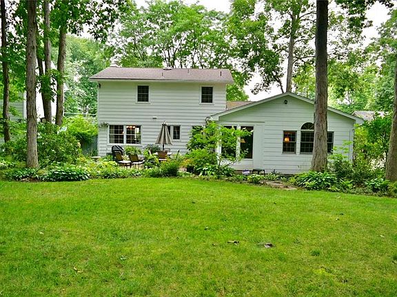 4th image of 8065 Aquadale Dr