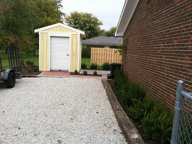 7058 S Manor Dr — Photo 2