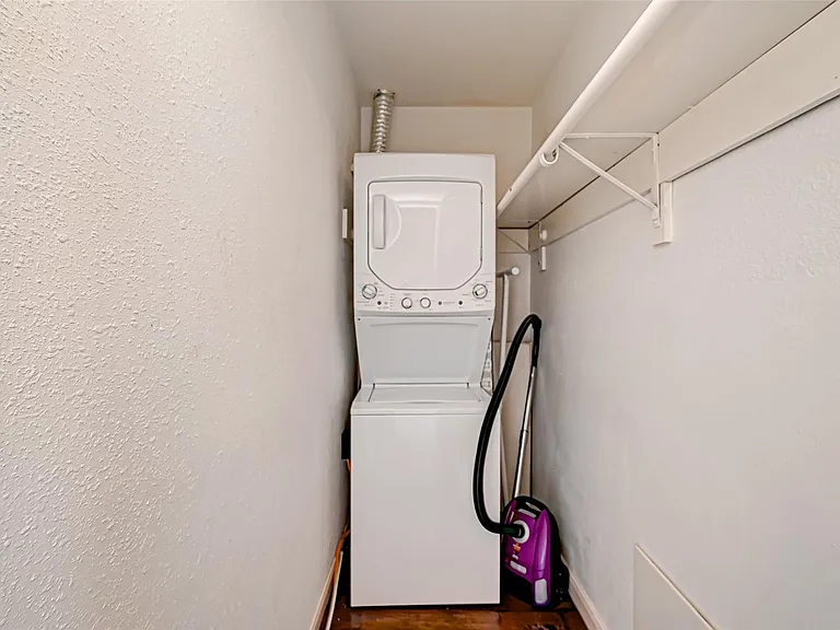 2121 Fountain View Dr #16 — Photo 28