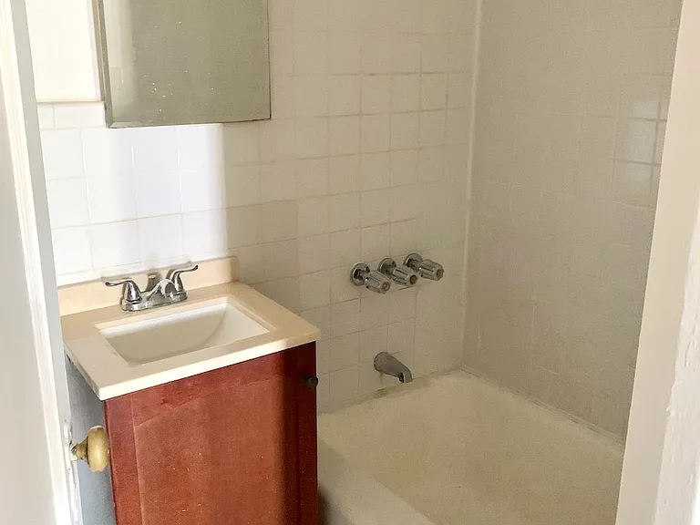 99 Saint Marks Pl #1E — Photo 9