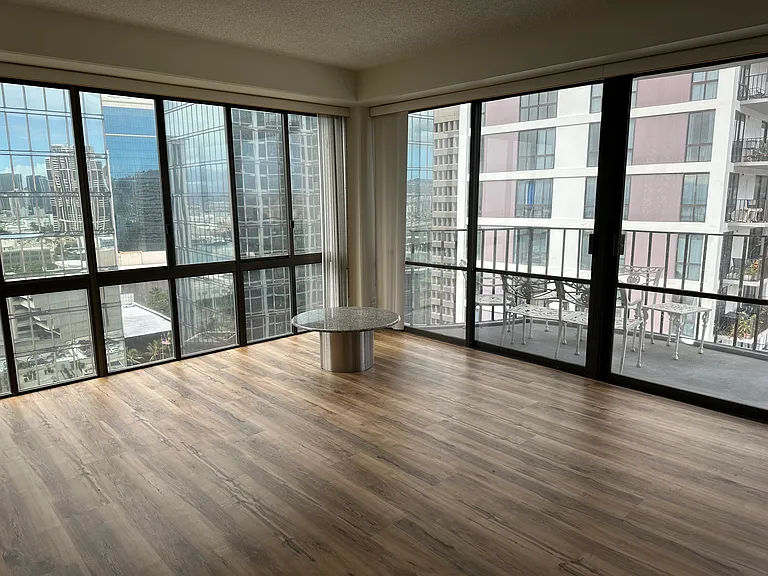 700 Richards St #2204 — Photo 2