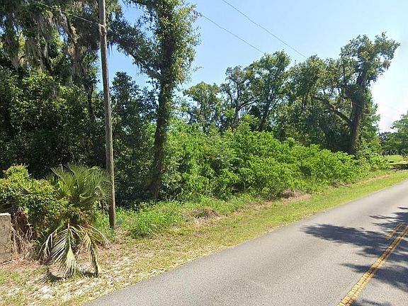 4th image of Lake Seneca Rd