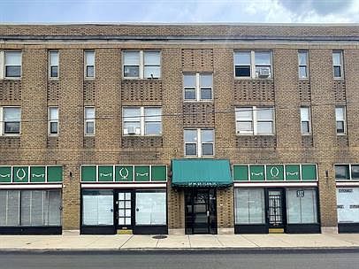 1st image of 37 W Saint Clair St APT 202