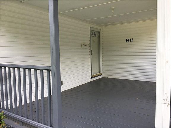 3rd image of 1411 Gracewood Dr