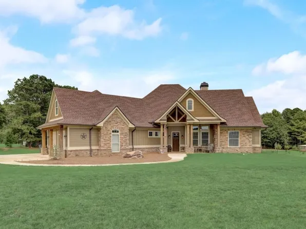 649 Clover Dr, Social Circle, GA 30025