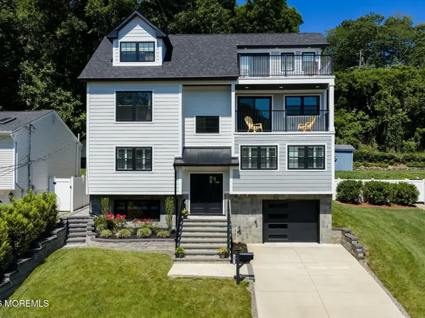 30 Bay Street, Highlands, NJ 07732