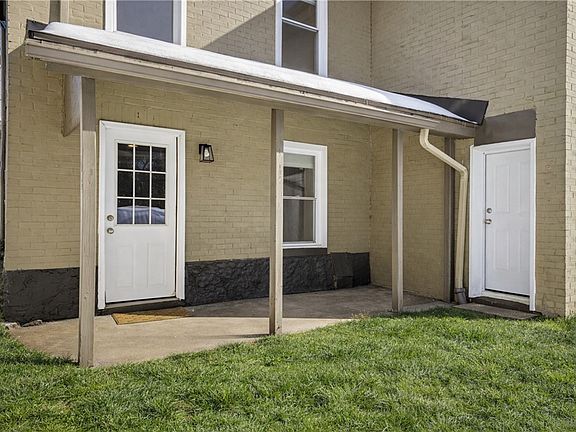 3rd image of 125 Dinsmore Ave