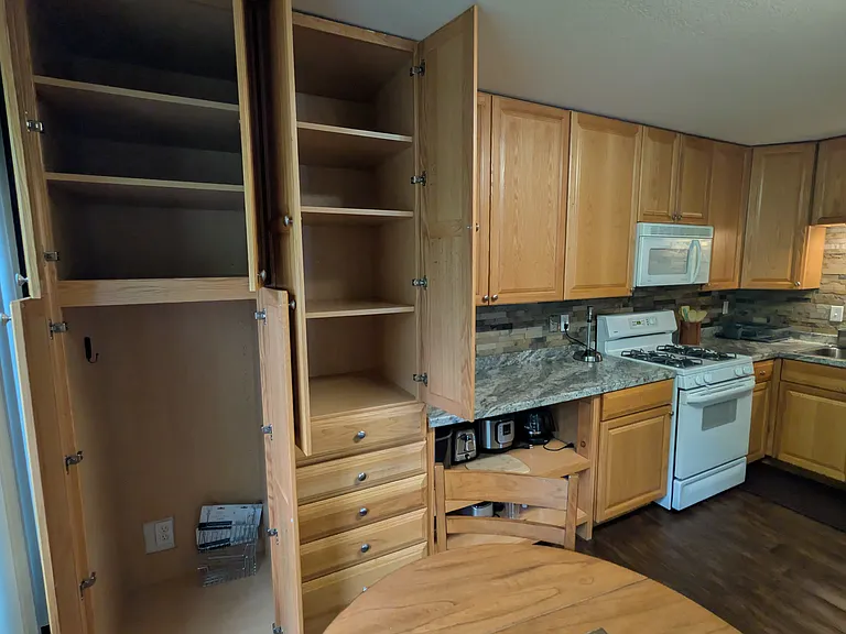 2224 Glacier St #301 — Photo 8