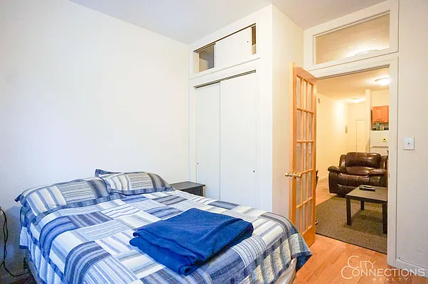 Rented by City Connections Realty | media 14