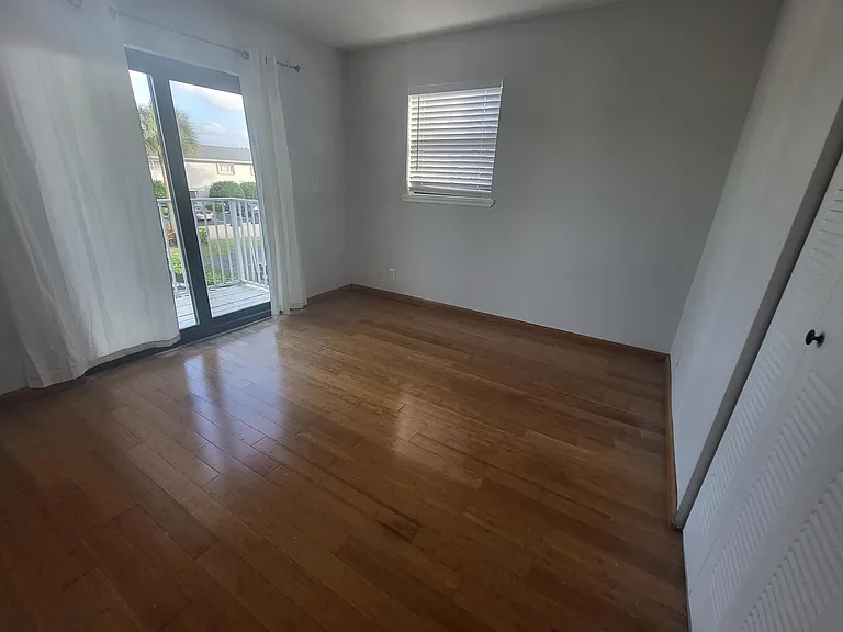 4135 NE 21st Ter #4135 — Photo 9
