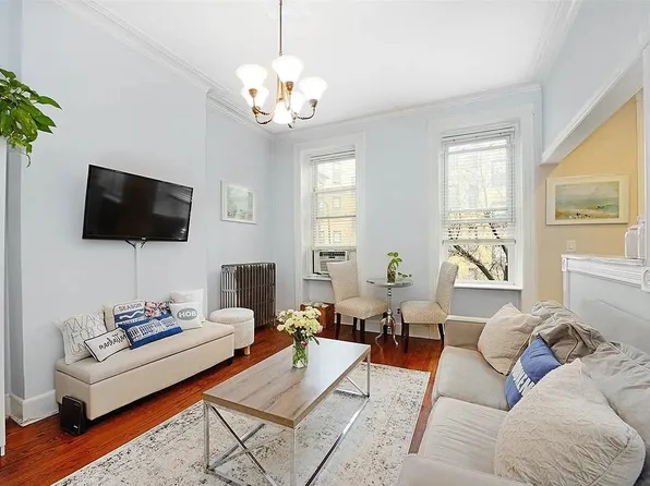 1228 Park Avenue image 1 of 11