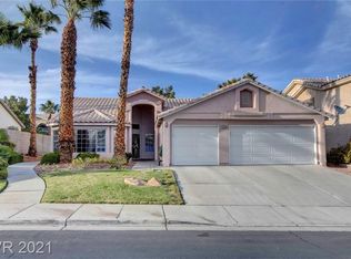 1034 Trophy Club Dr, Las Vegas, NV 89123