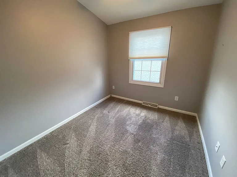 447 Delancey Ct — Photo 10