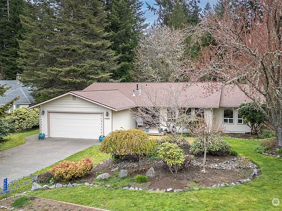 3rd image of 4809 Edgeworth Drive SE