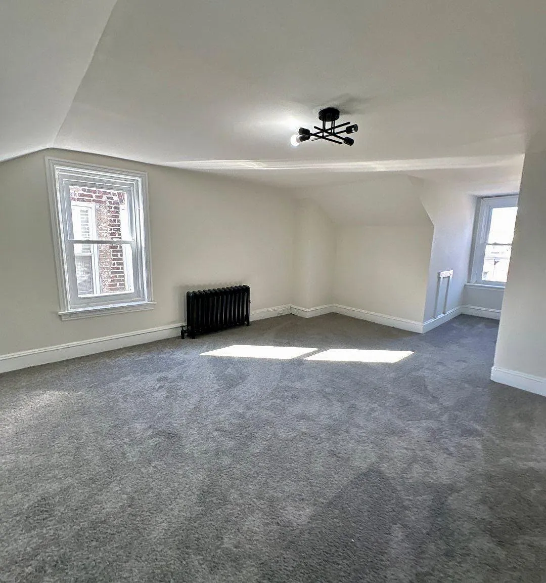 119 Tyler St — Photo 3
