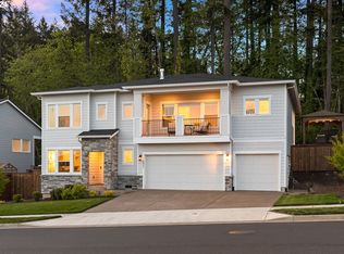 10841 SW Lady Marion Dr, Tigard, OR 97224