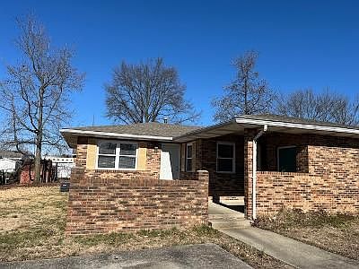1st image of 1010 Parkview Dr