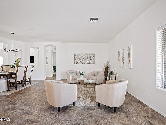 5th image of 765 E HEATHER Drive