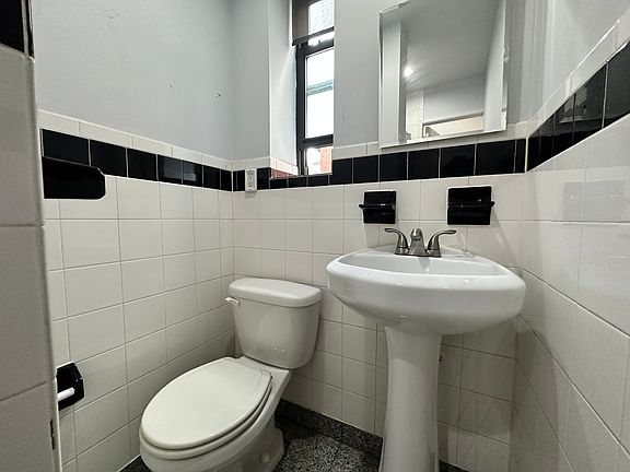 5th image of 70-80 Kenmare St #35