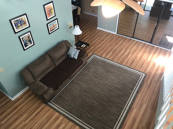 3rd image of 119 Country Club Dr