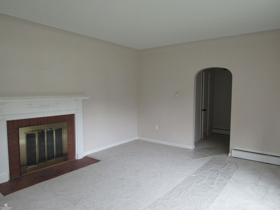 1499 Wellesley Dr, photo 8