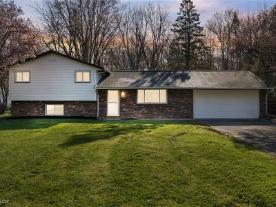 6677 Ridge Plaza Dr, North Ridgeville, OH, 44039