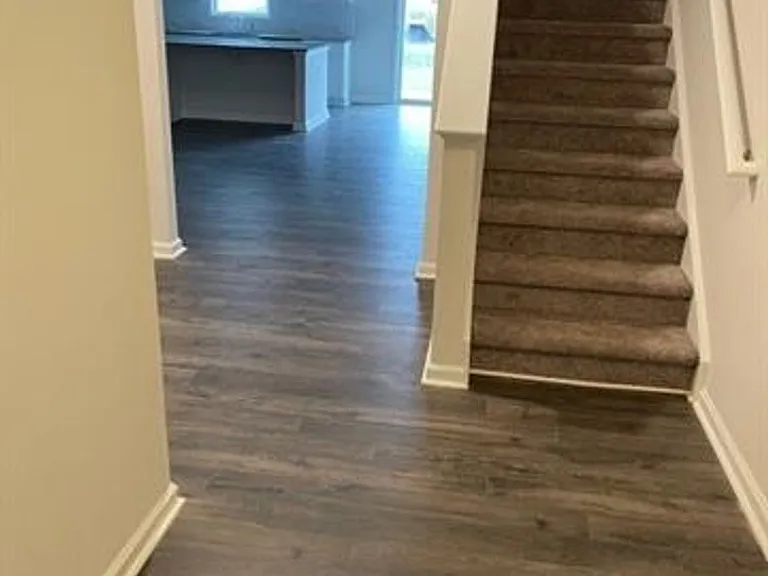 8139 Sheffield Dr — Photo 2