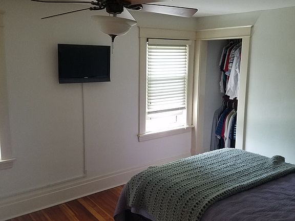 5th image of 8618 Hennepin Ave